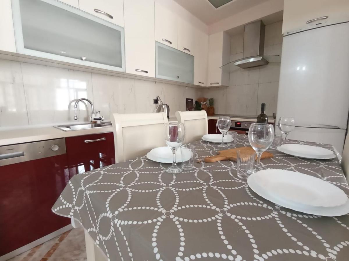 Vlorë Trea Accomodations - 2 Bedrooms - Riviera With Private Parking מראה חיצוני תמונה